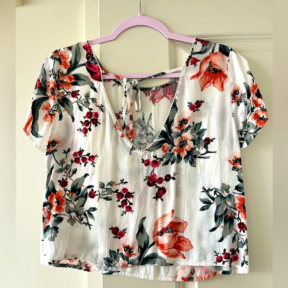 Abercrombie White Floral Tie Back Top - Picture 2 of 3